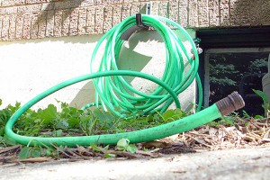 garden-hose-lead_9c98d7cc4b535617c88b3ce84d39d0b0_3x2_jpg_600x400_q85